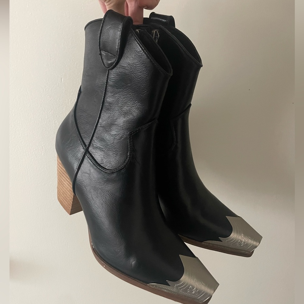 BRAYDEN BOOT Style Metal Toe Cowboy Boot